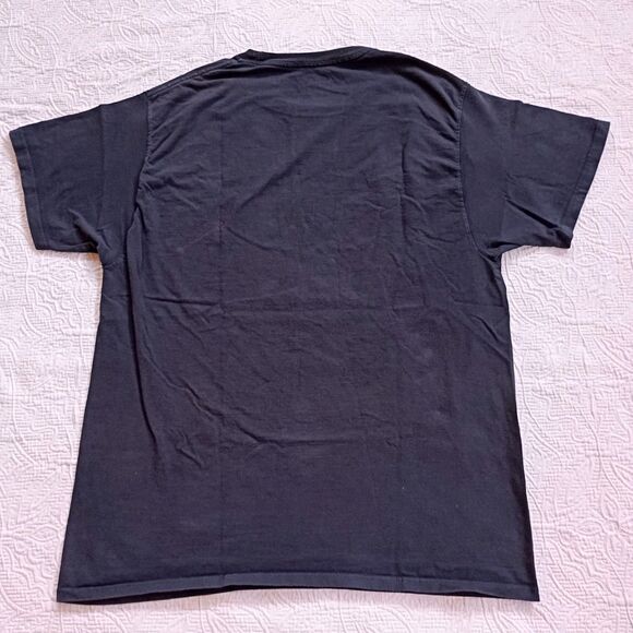 Pack of 2 men's short-sleeved t-shirts, size L, graphic t-shirt  plain t-shirts. - Picture 7 of 15